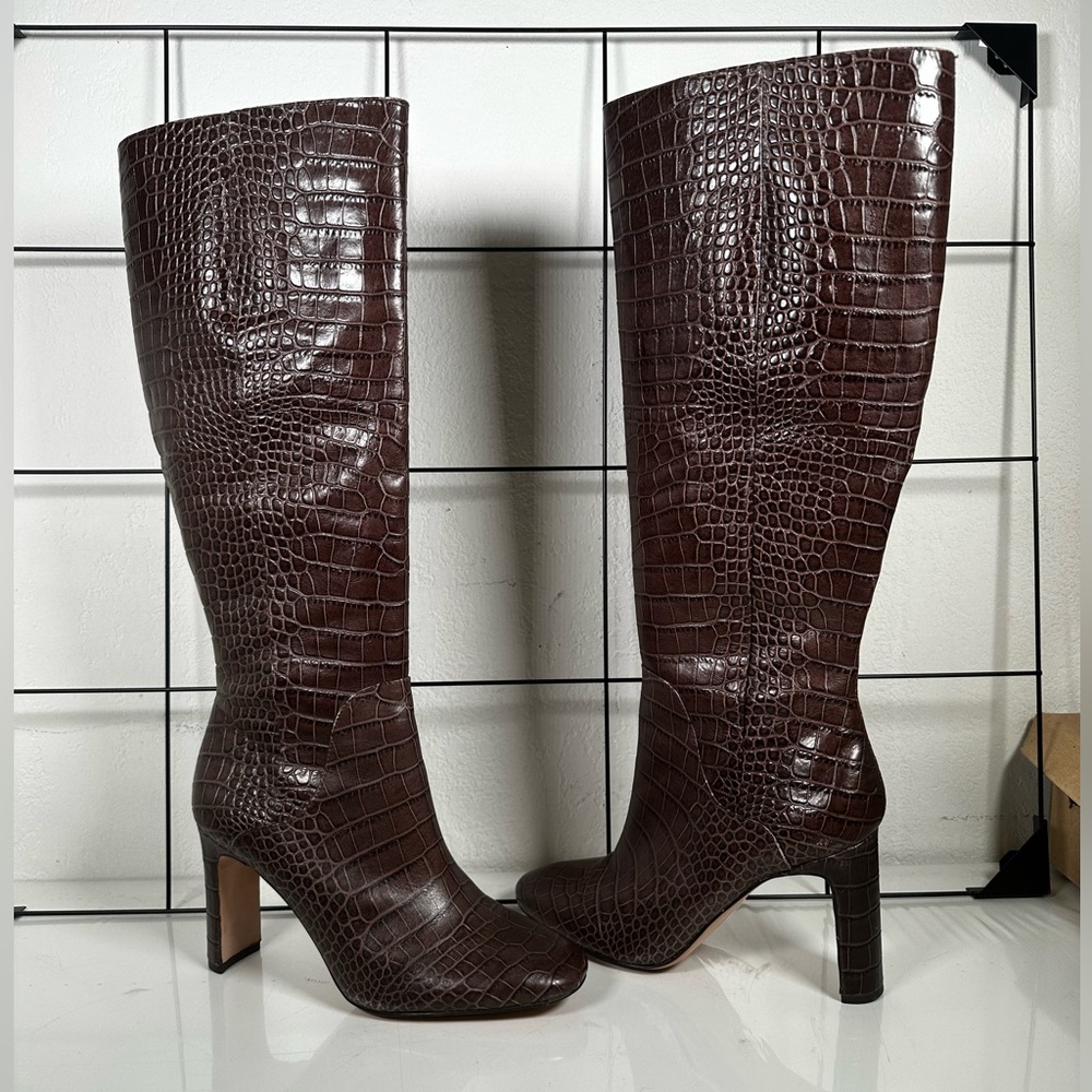 BROWN LEATHER BOOTS SIZE 8 1/2